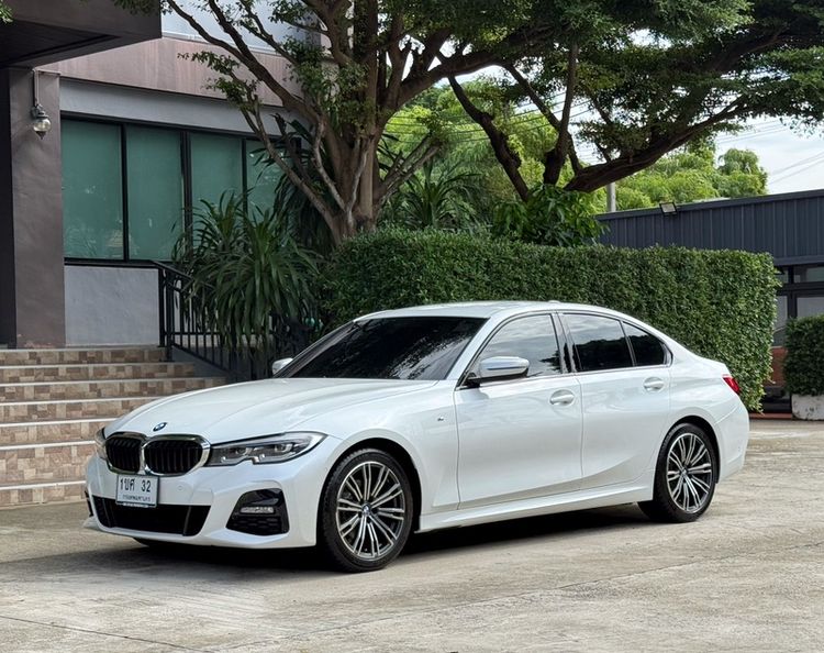 BMW Series 3 2021 320d Sedan ดีเซล ไม่ติดแก๊ส เกียร์อัตโนมัติ ขาว รูปที่ 4