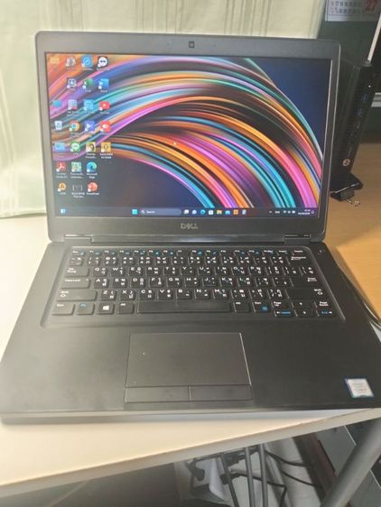 วินโดว์ 16 กิกะไบต์ โน๊ตบุ๊คเครื่องนี้คือ Dell Latitude 5490 โดยมีสเปกหลักดังนี้:​CPU: Intel Core i5-8350U (Gen 8)​ DDR4: 16 GB​M.2 NVMe SSD (ความจุ 256GB OS: Windows 11 Pro