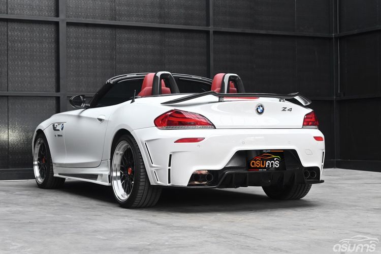 BMW Z4 2015 2.0 sDrive20i M Sport Package Sedan เบนซิน ไม่ติดแก๊ส เกียร์อัตโนมัติ ขาว รูปที่ 3