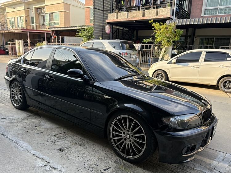 BMW Series 3 2003 323i Sedan เบนซิน ไม่ติดแก๊ส เกียร์อัตโนมัติ ดำ รูปที่ 3