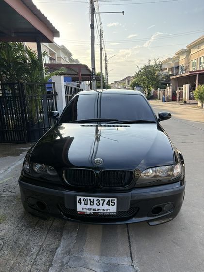 BMW Series 3 2003 323i Sedan เบนซิน ไม่ติดแก๊ส เกียร์อัตโนมัติ ดำ