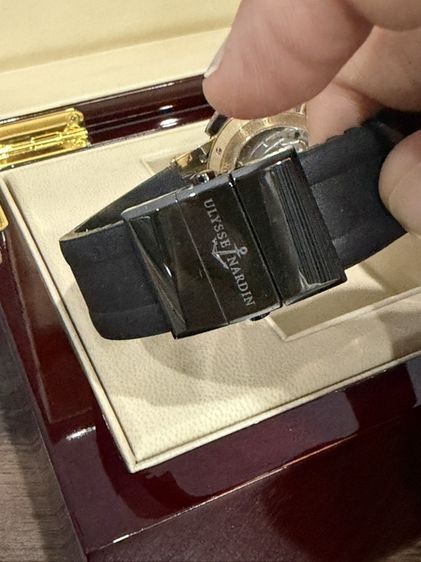 Ulysse Nardin Executive Dual Time 43mm Rose Gold — Full Set | Rare Collector’s Pieceขาย Ulysse Nardin Executive Dual Time 43mm รูปที่ 6