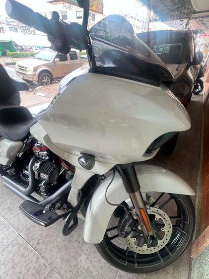 Road Glide CVO รูปที่ 4