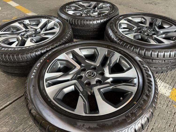 Toyota Fortuner Legender ขอบ 20 นิ้ว🔥 รูปที่ 3