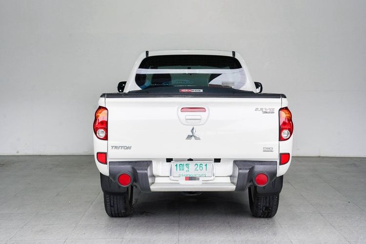Mitsubishi Triton 2014 2.5 GLX Pickup ดีเซล ไม่ติดแก๊ส เกียร์ธรรมดา ขาว รูปที่ 2