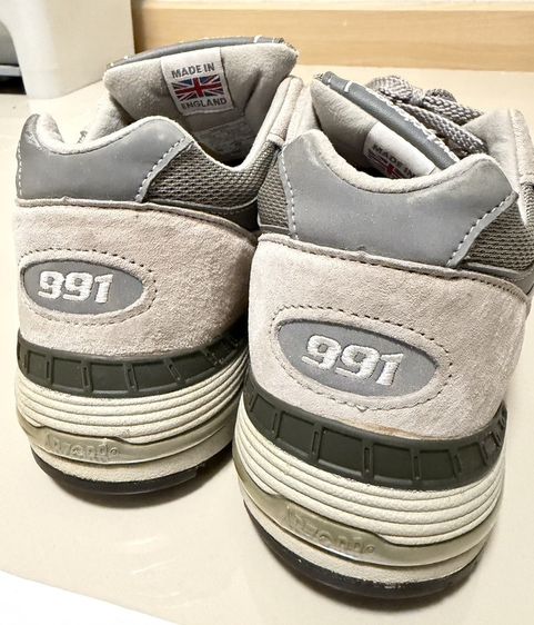 New Balance 990v1 รูปที่ 5