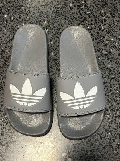 Adidas รองเท้าแตะ