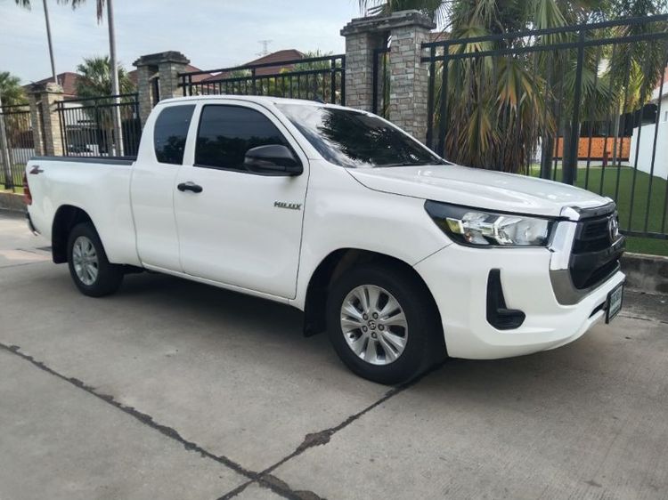 Toyota Hilux Revo 2021 Smart Cab 2.4 Entry Z Edition ไฟฟ้า เกียร์ธรรมดา ขาว รูปที่ 3