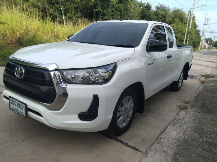 รถ Toyota Hilux Revo Smart Cab 2.4 Entry Z Edition สี ขาว