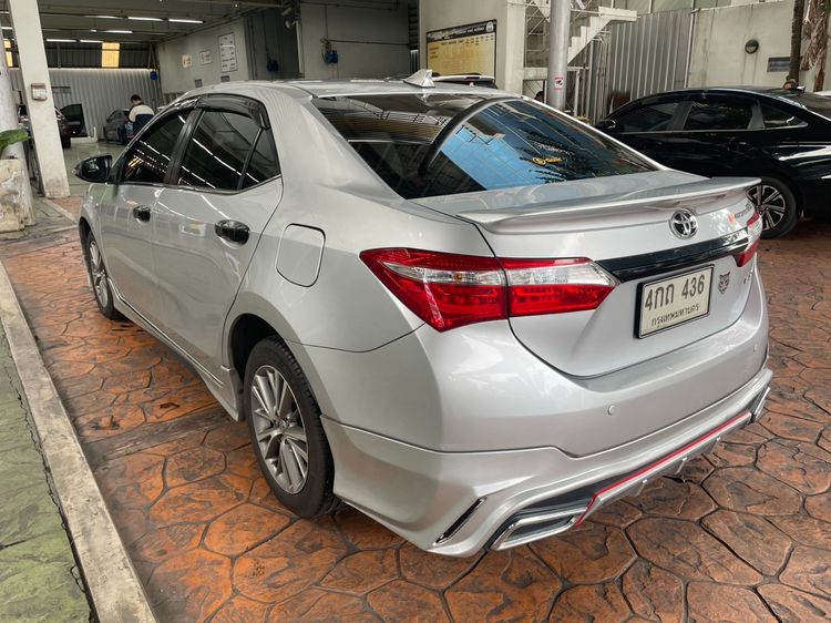 Toyota Altis 2015 1.8 E Sedan เบนซิน ไม่ติดแก๊ส เกียร์อัตโนมัติ เทา รูปที่ 4