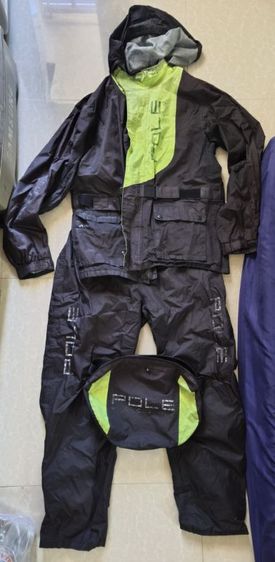 เสื้อกันฝน Pole Racing Size M สภาพใช้มือสอง ไม่ขาด