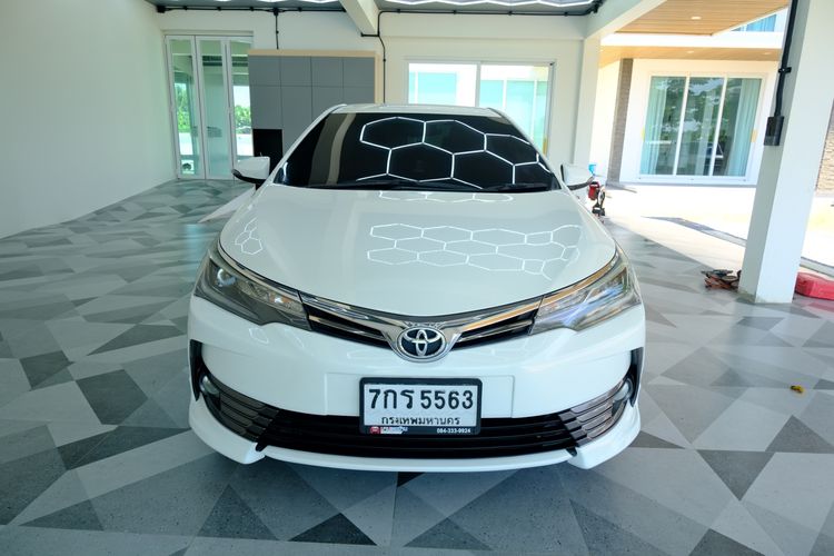 Toyota Altis 2018 1.8 S Sedan เบนซิน ไม่ติดแก๊ส เกียร์อัตโนมัติ ขาว รูปที่ 2