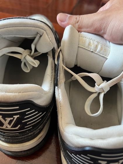 Louis Vuitton(LV) Trainer รองเท้า แท้ Sneaker (ลายเดนิมสีเทาดำขาว) รูปที่ 4