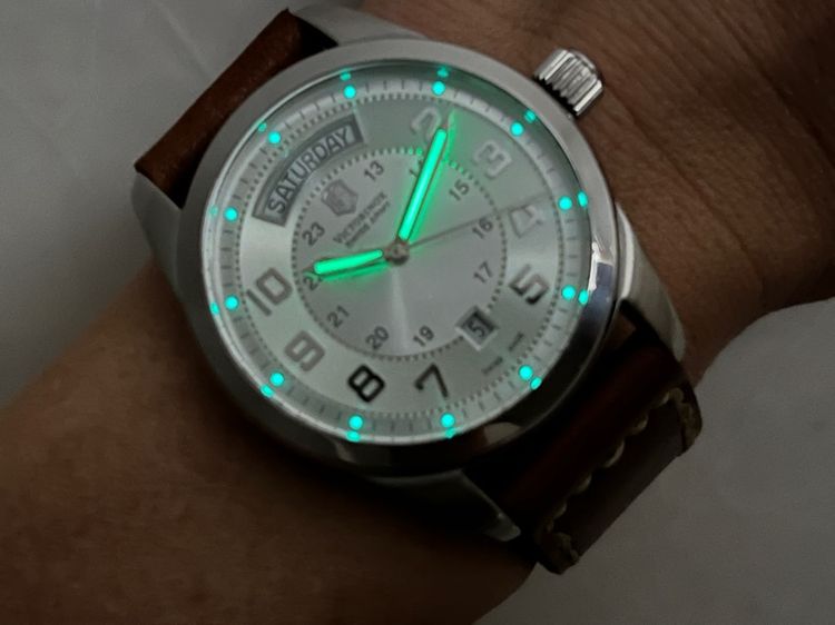รับเทรด Victorinox Swiss Army Automatic Silver Dial 41mm รูปที่ 8