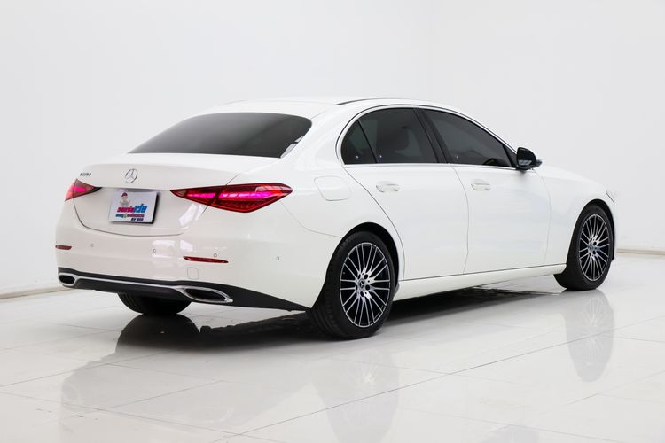 Mercedes-Benz C-Class 2022 C220 Sedan ดีเซล ไม่ติดแก๊ส เกียร์อัตโนมัติ ขาว รูปที่ 2