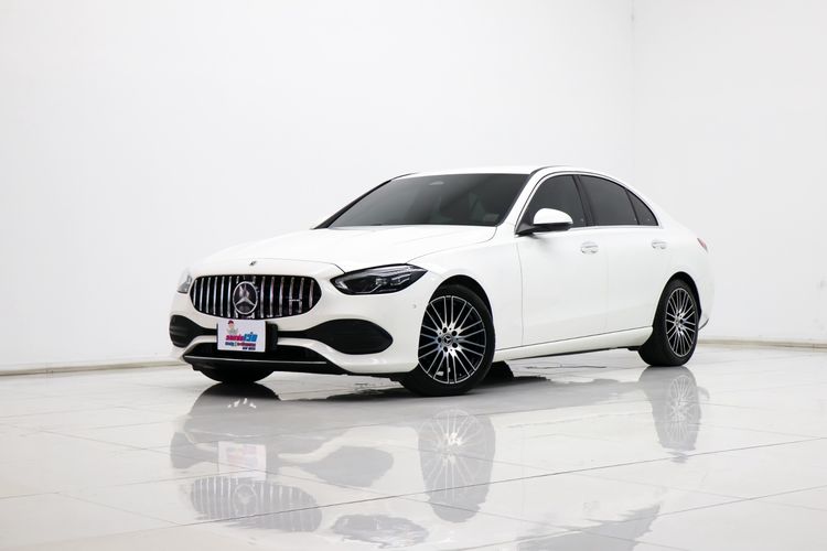 รถ Mercedes-Benz C-Class C220 สี ขาว