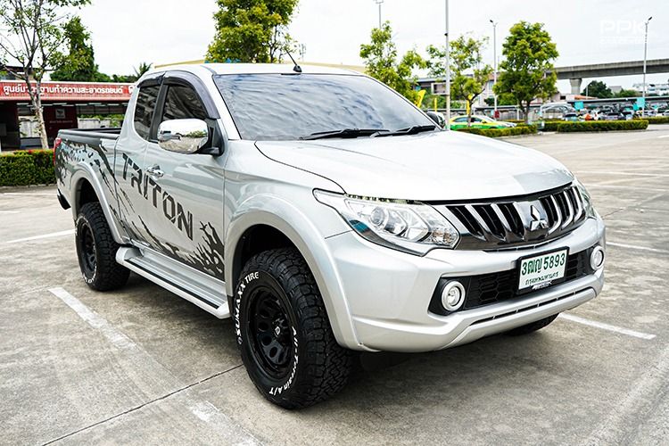 Mitsubishi Triton 2019 2.4 GLS Plus Pickup ดีเซล ไม่ติดแก๊ส เกียร์ธรรมดา เทา รูปที่ 3