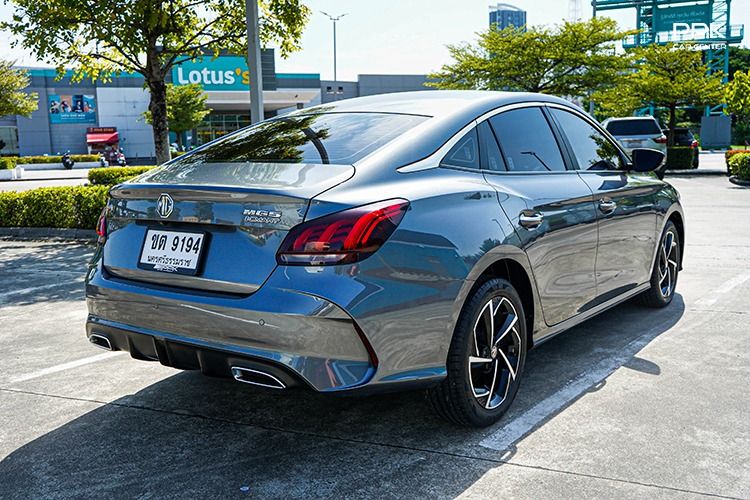 MG MG5 2022 1.5 X Sedan เบนซิน ไม่ติดแก๊ส เกียร์อัตโนมัติ เทา รูปที่ 4
