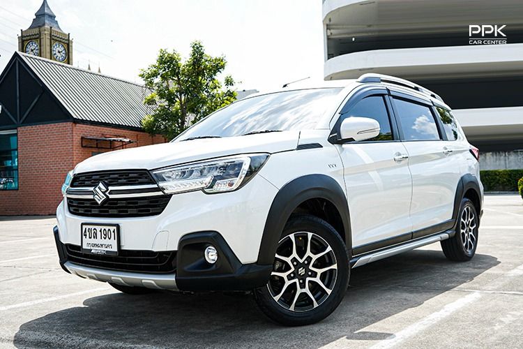 รถ Suzuki XL7 1.5 GLX สี ขาว