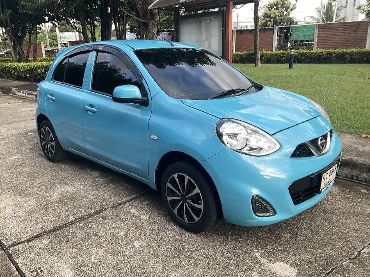 รถ Nissan March 1.2 E สี ฟ้า