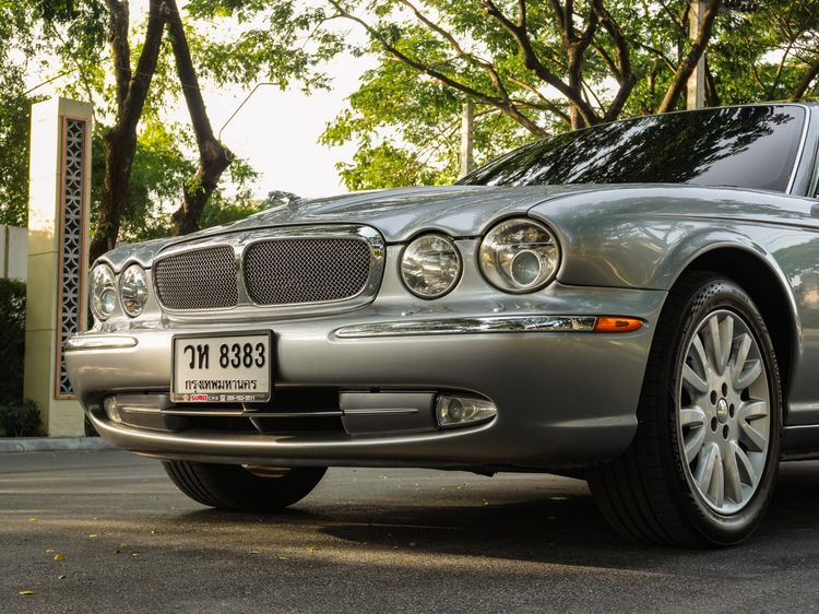 Jaguar XJ6 2004 3.0 Sedan เบนซิน ไม่ติดแก๊ส เกียร์อัตโนมัติ เทา รูปที่ 2