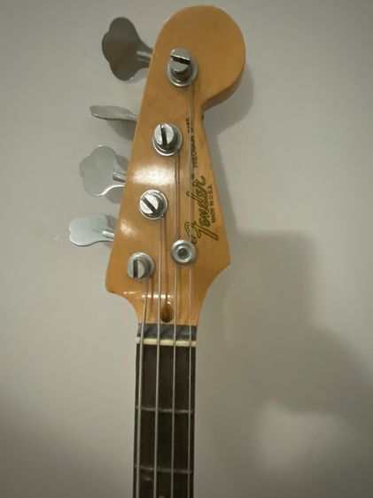 เบสไฟฟ้า 4 สาย Fender Made in U.S.A.ของแท้  12,000 บาท รูปที่ 2