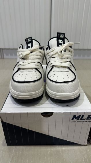 ขายรองเท้าผ้าใบ MLB Chunky Liner PU Sneakers สภาพสวยมาก ราคาถูก รูปที่ 4