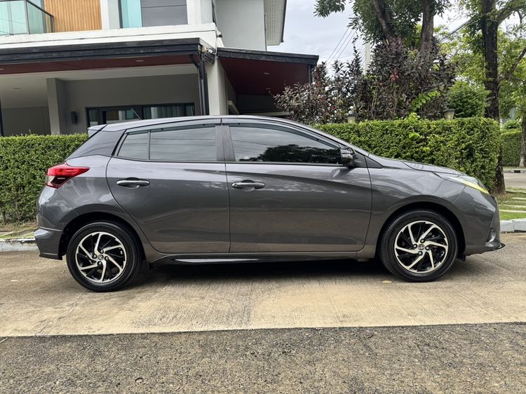 Toyota Yaris ATIV 2020 1.2 Mid Sedan เบนซิน ไม่ติดแก๊ส เกียร์อัตโนมัติ เทา รูปที่ 4
