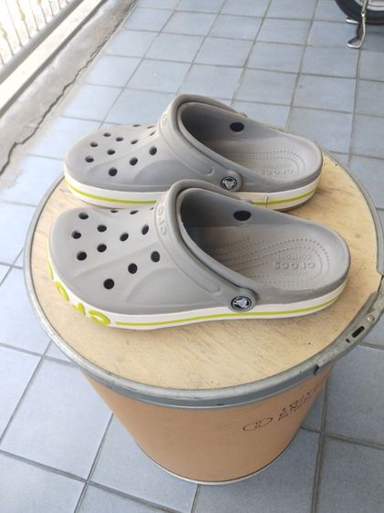 รองเท้า crocs ไซส M8/W10