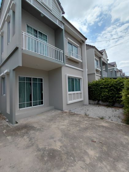 Areeya Property มีบางส่วน ขายบ้านแฝด หมู่บ้านเดอะวิลเลจ รังสิต-วงแหวน (The Village Rangsit-Wongwaen) รูปที่ 3