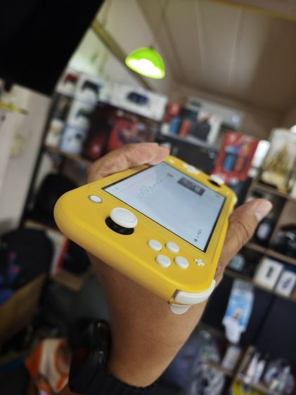 Nintendo Switch-H : Lite Console Yellow (R3) รูปที่ 8
