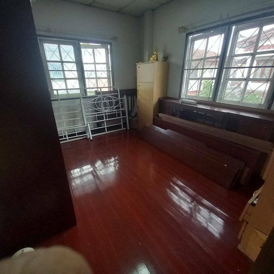 อื่นๆ ตกแต่งครบ สร้างเสร็จก่อน 2010 ขายบ้านแฝดหมู่บ้านหลักสี่แลนด์ 35 ตารางวา 3 ห้องนอน 2ห้องน้ำ ใกล้สนามบินดอนเมือง รูปที่ 2