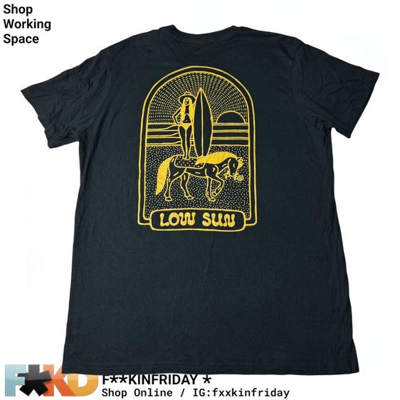 เสื้อยืด Low Sun Size M