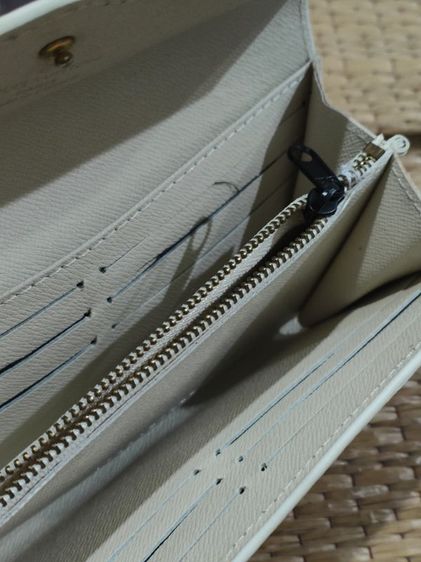 LV Wallet รูปที่ 7