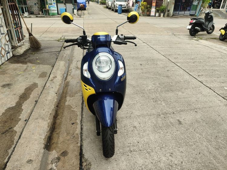🛵ยังไงก็ขาย SCOOPY-i ปี 64 เครื่องดี สีสวย สตาร์ทมือ กุญแจรีโมท เล่มชุดโอนครบ+เปลี่ยนถ่ายน้ำมันเครื่องฟรี ส่งฟรี30 ก.ม รูปที่ 4