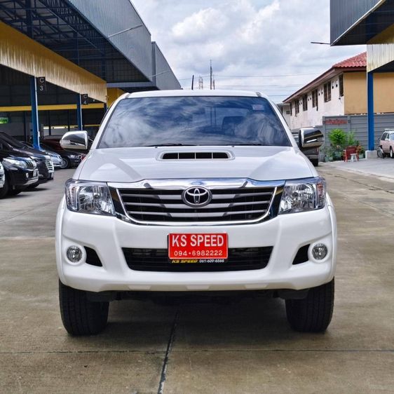Toyota Hilux Vigo Champ 2011 Smart Cab 2.5 E Prerunner Pickup ดีเซล ไม่ติดแก๊ส เกียร์ธรรมดา ขาว