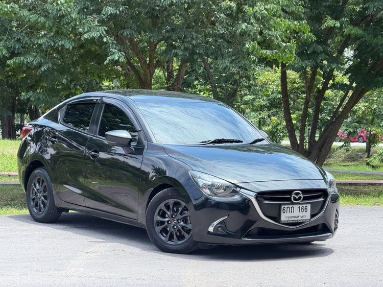 Mazda Mazda 2 2017 1.3 High Sedan เบนซิน ไม่ติดแก๊ส เกียร์อัตโนมัติ ดำ รูปที่ 2