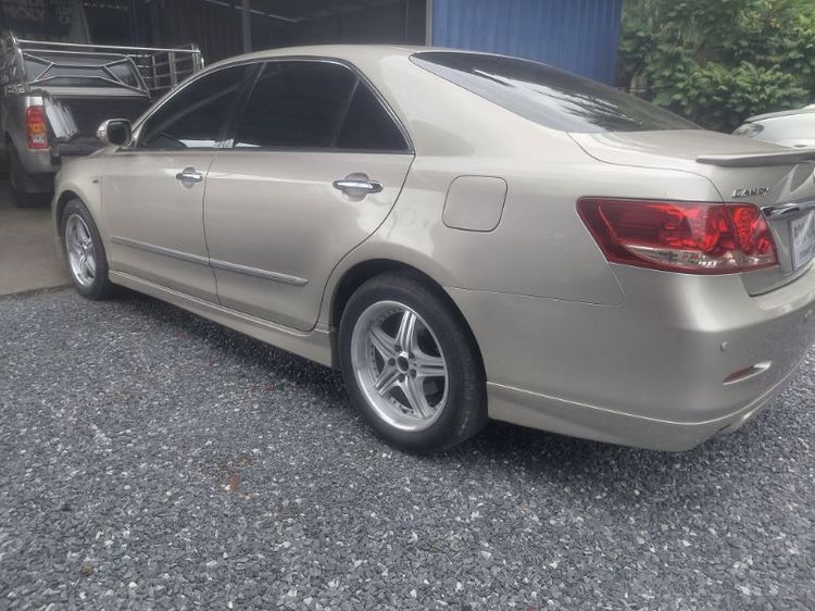รถ Toyota Camry 2.0 G สี บรอนซ์ทอง