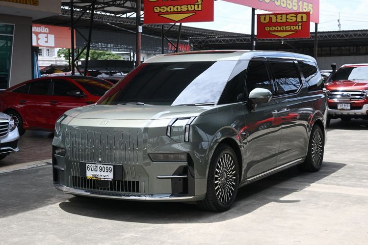 รถ ZEEKR 009 7-Seater Premium AWD สี เทา