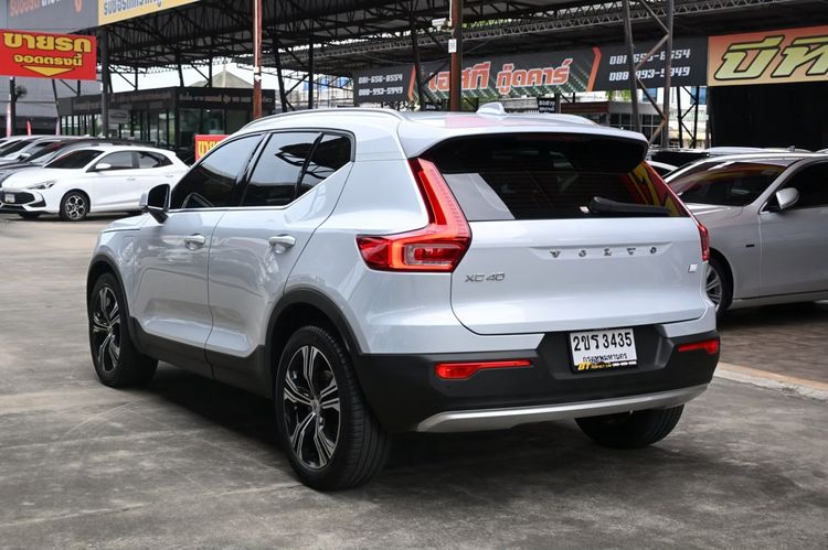 Volvo XC40 2022 Recharge 1.5 T5 Inscription Utility-car ปลั๊กอินไฮบริด (PHEV) ไม่ติดแก๊ส เกียร์อัตโนมัติ ขาว รูปที่ 3