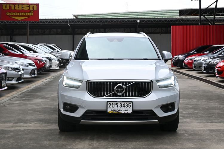Volvo XC40 2022 Recharge 1.5 T5 Inscription Utility-car ปลั๊กอินไฮบริด (PHEV) ไม่ติดแก๊ส เกียร์อัตโนมัติ ขาว รูปที่ 2
