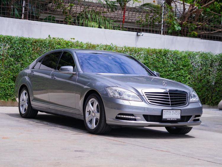 รถ Mercedes-Benz S-Class S300 สี เทา