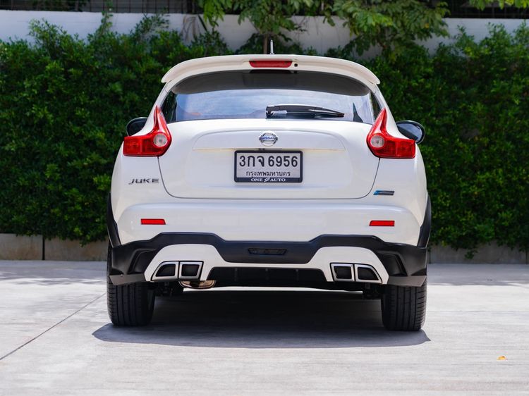 Nissan Juke 2014 1.6 E Sedan เบนซิน ไม่ติดแก๊ส เกียร์อัตโนมัติ ขาว รูปที่ 4