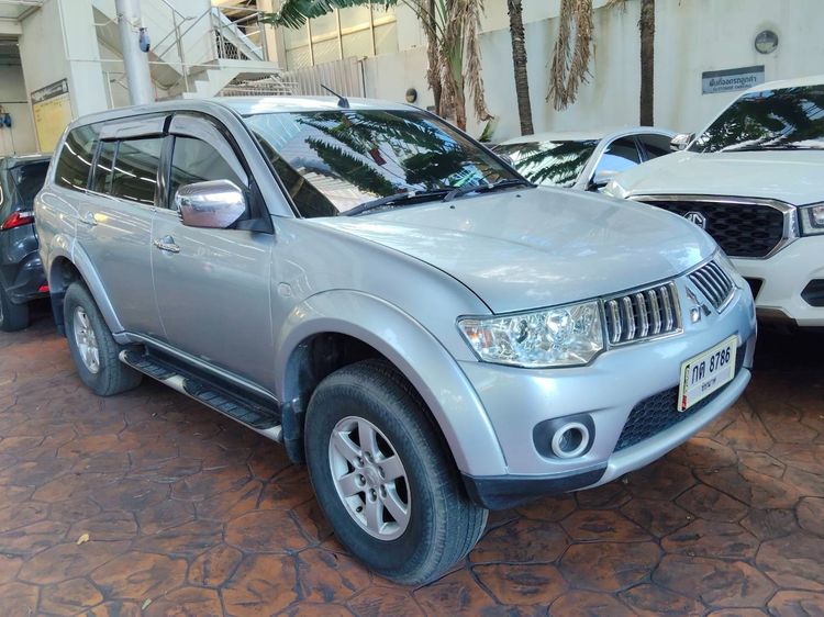 รถ Mitsubishi Pajero Sport 2.5 GT สี เทา