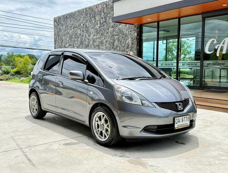 รถ Honda Jazz 1.5 V i-VTEC สี เทา