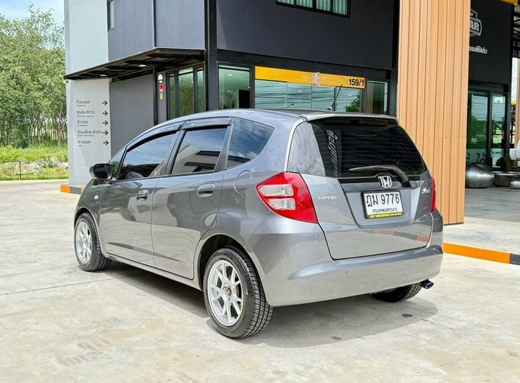 Honda Jazz 2010 1.5 V i-VTEC Sedan เบนซิน ไม่ติดแก๊ส เกียร์อัตโนมัติ เทา รูปที่ 2