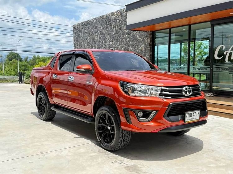 รถ Toyota Hilux Revo 2.4 Prerunner TRD Sportivo สี ส้ม