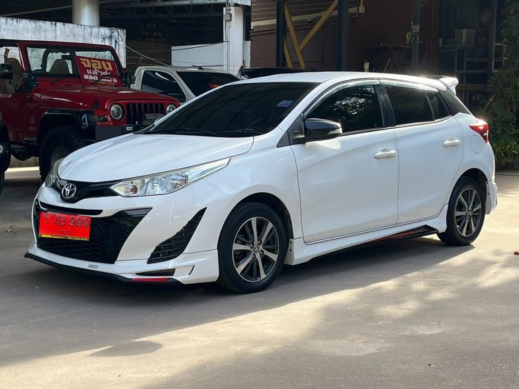 Toyota Yaris 2021 1.2 Mid Sedan เบนซิน ไม่ติดแก๊ส เกียร์อัตโนมัติ ขาว