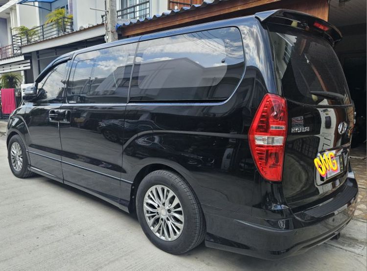 Hyundai H-1  2014 2.5 GRAND STAREX Van ดีเซล เกียร์อัตโนมัติ ดำ รูปที่ 4