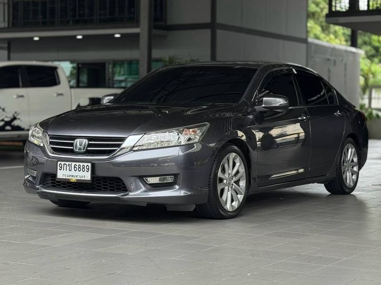 รถ Honda Accord 2.4 Tech สี เทา